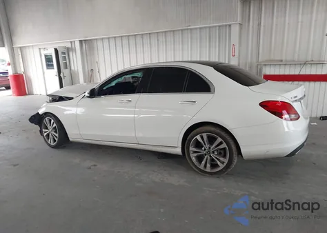 2018 Mercedes-Benz C 300 from USA, damaged, VIN WDDWF4JBXJR407116